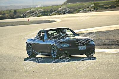 media/Dec-13-2025-Extreme Speed (Sat) [[d129ecb0b9]]/Beginner/Session 3 (Turn 5)/